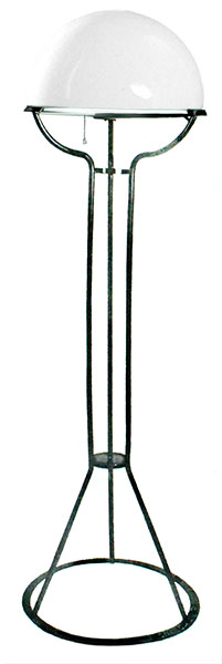 ME 116 
Stehleuchte
Messing vernickelt, Glas opal &uuml;berfange.

Produktion:
Auer Stotz: BS 26 
Otto Rittweger 1927